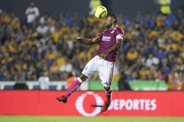 Gabriel Achilier ( defensa) El capitán y pilar del equipo, Achilier es pieza fundamental de Roberto Hernández. Da seguridad al fondo y es peligroso a balón parado.