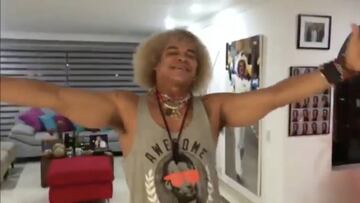 El Pibe celebra las dos finales contra el Independiente Medellín y el Atlético Paranaense