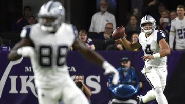 MINNEAPOLIS, MN - DECEMBER 1: Dak Prescott #4 of the Dallas Cowboys rolls out to pass as Dez Bryant #88 runs downfield in the second quarter of the game against the Minnesota Vikings on December 1, 2016 at US Bank Stadium in Minneapolis, Minnesota.   Hannah Foslien/Getty Images/AFP
 == FOR NEWSPAPERS, INTERNET, TELCOS &amp; TELEVISION USE ONLY ==