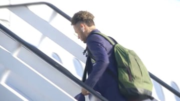 Neymar viaja a Londres desde Rio de Janeiro junto a Paulinho