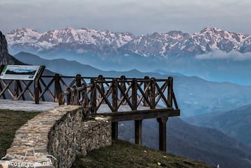 Los Picos de Europa tienen 40 cumbres de más de 2.500 metros de altura.