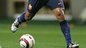 <b>RONALDINHO. </B>El jugador mediático del Barcelona está causando sensación en la gira por Asia, filón de negocios para el Barcelona.