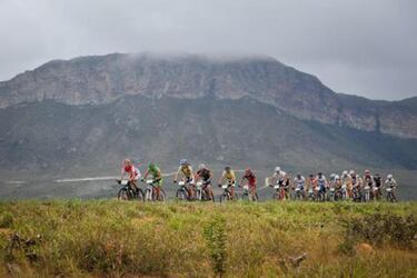 Contador asciende al altar