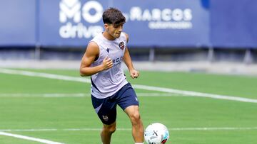 22/08/25
ENTRENAMIENTO DEL LEVANTE UD - VICTOR FERNANDEZ JR