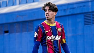 Barcelona extend Collado's deal until 2023