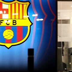 Cumbre de urgencia de Laporta y su cúpula en la madrugada