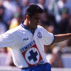 Carlos Hermosillo: "Ángel Comizzo es un desquiciado”