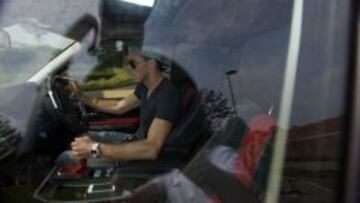 Bale, llegando al entrenamiento en Londres.