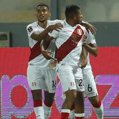 1x1 de Perú: Flores saca petróleo en una noche difícil