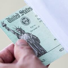 Cheque estímulo: los cinco grupos que recibirán un pago adicional en 2022