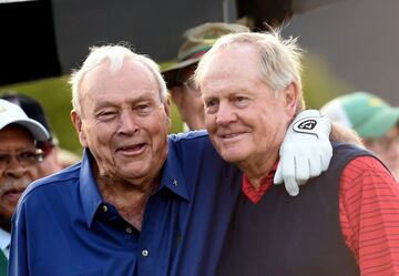 Arnold Palmer era una súper estrella del deporte que conquistó siete Major en los 60, pero en el año 62, Jack Nickalus ganó su primer torneo profesional: el US Open, precisamente a Palmer. Y arrancó una pugna entre los dos mejores jugadores en un tiempo m