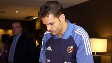 <b>MENSAJE DE APOYO</B>. Morientes ha mandado un mensaje de ánimo a Molina, de quien fue compañero un año en el Albacete.