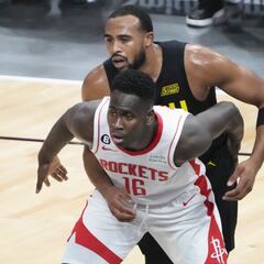Los Rockets extienden el contrato de Usman Garuba