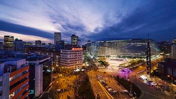 Vista exterior de la fachada del estadio Santiago Bernabéu.