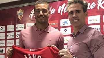Bonnín: "Me gustaría ascender a Primera con el Almería"