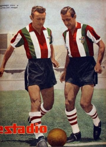 El jugador de Palestino, a la izquierda, estuvo 16 temporadas en el conjunto de colonia (1953-1968).