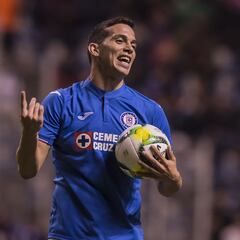 Jugó en Cruz Azul, y ahora define su futuro: ¿vuelve al fútbol mexicano?