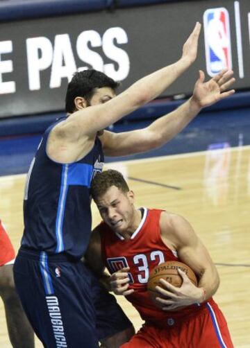 Blake Griffin y Zaza Pachulia.