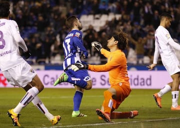 Ochoa beaten, Fede wheels away.