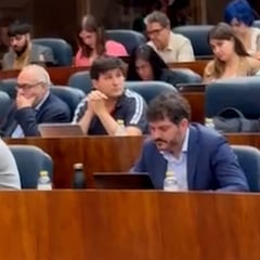 Proponen sancionar con 22 días de sueldo al diputado que ‘disparó’ mientras hablaba Ayuso