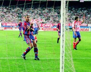 13 de abril 1997. Ronaldo anotó un hat-trick, con corte de mangas incluido, el Barcelona ganó 2-5.