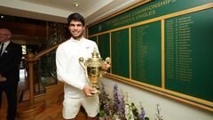 After beating Novak Djokovic to win Wimbledon for the first time, Carlos Alcaraz sat down with AS to look back on his victory - and talk about the future.