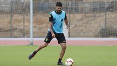 El futbolista de la UD Las Palmas, Aythami Artiles, durante un entrenamiento.