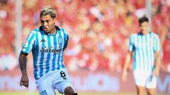 Juan Fernando Quintero, clave en el triunfo 1-0 de Racing sobre Independiente.