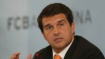 <b>NO MÁS GASTOS. </B>Laporta lamentó la lesión de Motta, pero descartó cualquier fichaje.