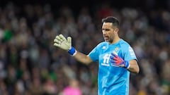 Bravo y Pellegrini sufren