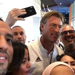Locura con Hervé Renard: así le recibe la afición de Marruecos