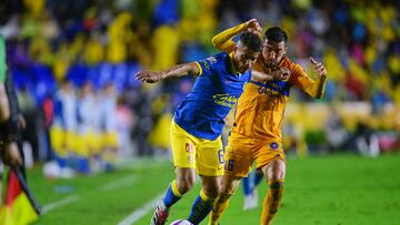 (L-R), Jonathan Dos Santos of America and Juan Pablo Vigon of Tigres  during the game Tigres UANL vs America, corresponding to Round 17 of the Torneo Apertura 2023 of the Liga BBVA MX, at Universitario Stadium, on November 11, 2023. 

<br><br>

(I-D), Jonathan Dos Santos de America y Juan Pablo Vigon de Tigres durante el partido Tigres UANL vs America, correspondiente a la Jornada 17 del Torneo Apertura 2023 de la Liga BBVA MX, en el Estadio Universitario, el 11 de Noviembre de 2023