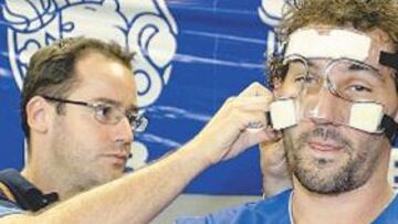 <b>PIEZA CLAVE. </b>Garbajosa, uno de los 'tocados' de Mario Pesquera, jugará con una máscara.