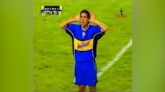 ¿Lo recordás? 20 años del primer Topo Gigio de Riquelme... ante River y ante Macri
