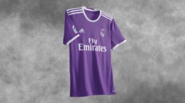 James Rodríguez luce la nueva camiseta del Real Madrid