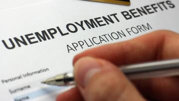 Millones de estadounidenses siguen pidiendo los beneficios por desempleo, sin embargo, en este mes las cifras bajaron con respecto a lo que se esperaba.