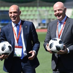Luis Rubiales, con Ceferin e Infantino: "Es un día muy feliz para el fútbol español"