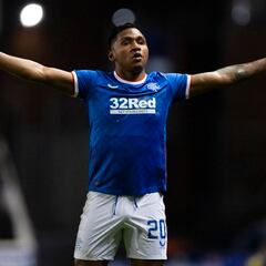 Morelos abre la goleada de Rangers ante Motherwell