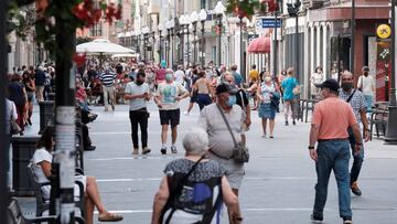 Imagen de una de las calles de Las Palmas de Gran Canaria, donde es obligatorio el uso de la mascarilla.