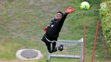 Los futbolistas colombianos conocerion a sus colegas y tendr&aacute;n tres entrenamientos m&aacute;s para ponerse a punto antes de enfrentar al Getafe.