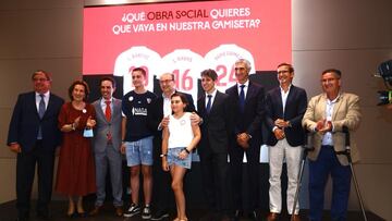 Sevilla: los aficionados elegirán patrocinador para la camiseta