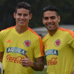 James y Falcao lideran una nueva sesión en Milanello
