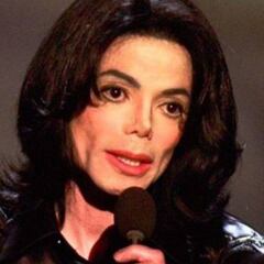 Michael Jackson estaba calvo y tenía el cuerpo lleno de cicatrices quirúrgicas