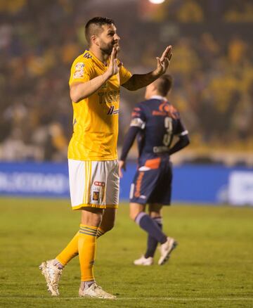 Gignac y su póker en imágenes