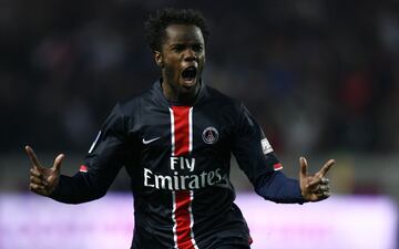 Estuvo durante muchas temporadas en el PSG, desde el año 2006 hasta el 2012. A pesar de que hizo 39 goles y 11 asistencias en 182 partidos, durante su última campaña se vio sometido a una competencia insuperable con los fichajes multimillonarios que hizo Al-Khelaïfi. Jugadores como Ibrahimovic, Ménez o Lavezzi hicieron que Luyindula se tuviera que marchar a los New York Red Bulls de la MLS. El delantero no llegó a brillar en su estancia en el PSG. Su fichaje por el conjunto parisino fue de aproximadamente 4 millones de euros.