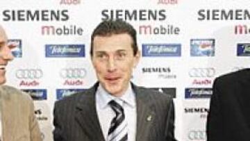 <b>LA PORTADA DE AS ACELERÓ LA OPERACIÓN. </b>AS fue el único medio que dio la información sobre el fichaje de un nuevo técnico. "Sacchi busca entrenador", fue la frase de portada.