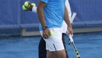 <b>ADAPTACIÓN. </b>Nadal debutará, previsiblemente, el miércoles y apura los días para adaptarse a la pista.