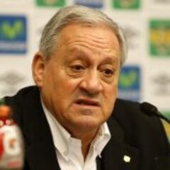 Salah y medida de Tapia: "Lo que pasó con Bravo fue lamentable"