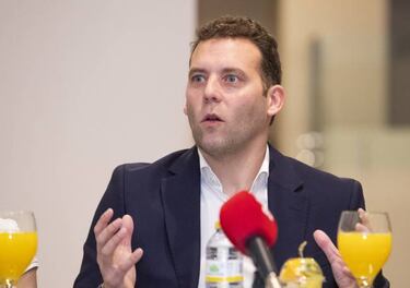"Llevar dos equipos a Tokio da prestigio a Espa?a en gimnasia"