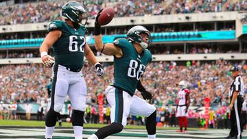 Los Eagles de un gran Wentz vence muy fácil a los Cardinals